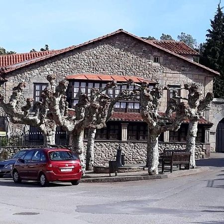 Meson El Pucheru Barcenaciones Exterior foto