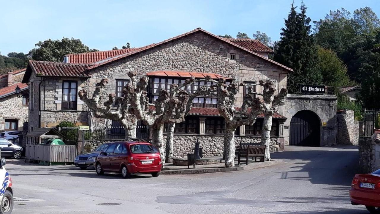 Meson El Pucheru Barcenaciones Exterior foto